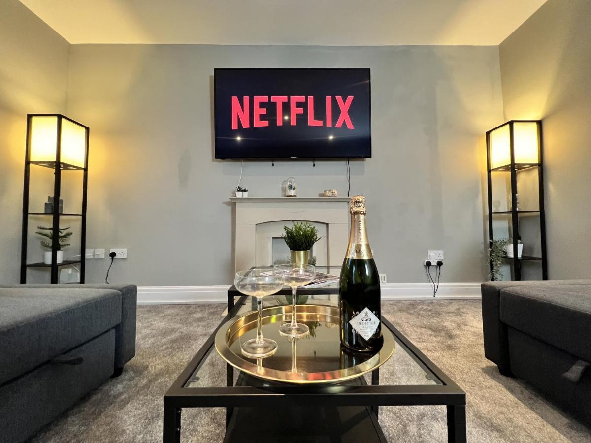 Luxurious Harrogate Penthouse With Free Parking Appartement Buitenkant foto