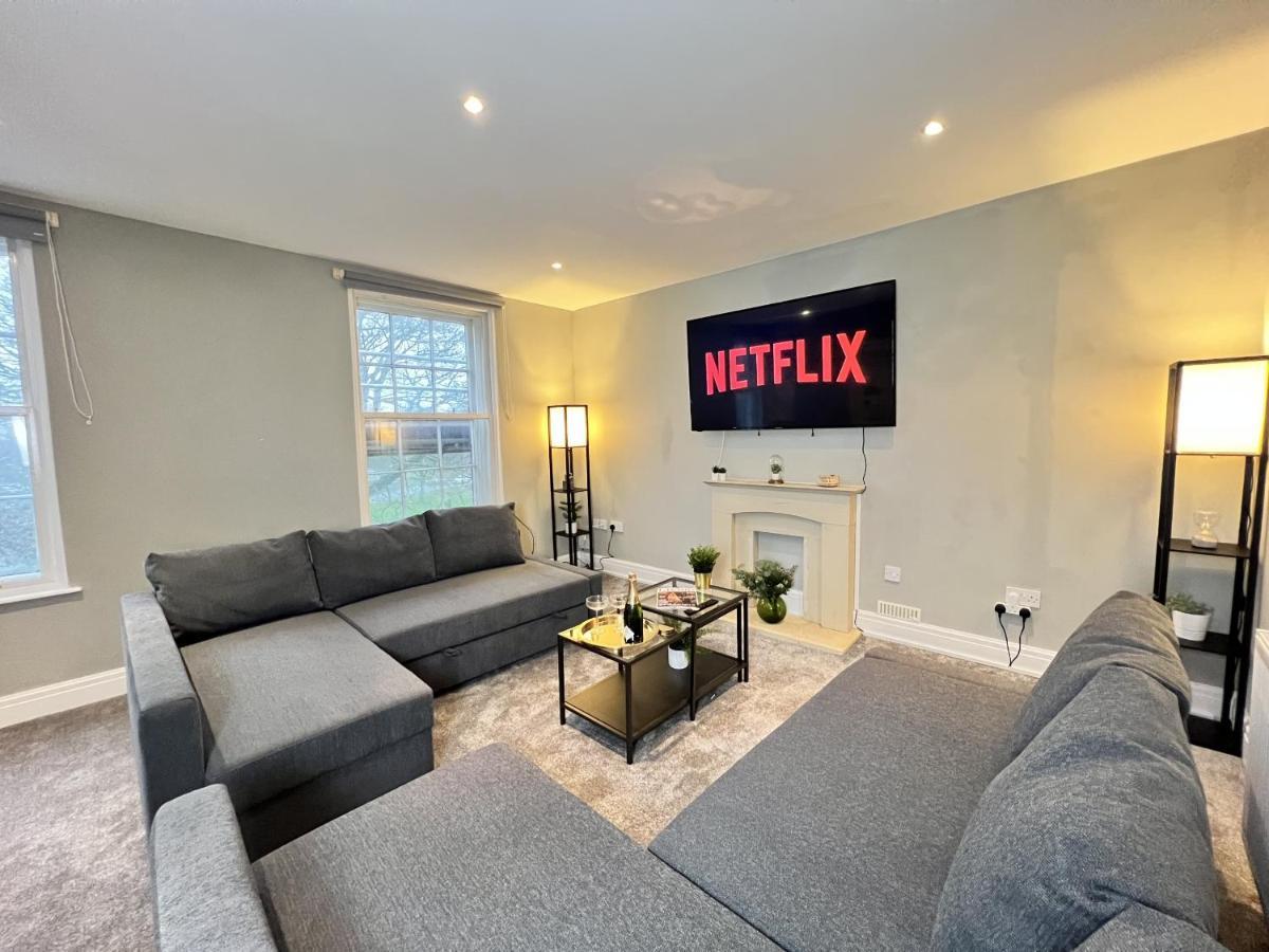 Luxurious Harrogate Penthouse With Free Parking Appartement Buitenkant foto