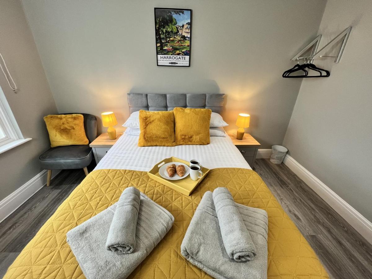 Luxurious Harrogate Penthouse With Free Parking Appartement Buitenkant foto