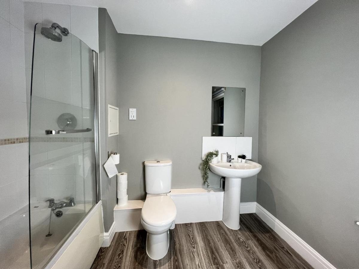 Luxurious Harrogate Penthouse With Free Parking Appartement Buitenkant foto